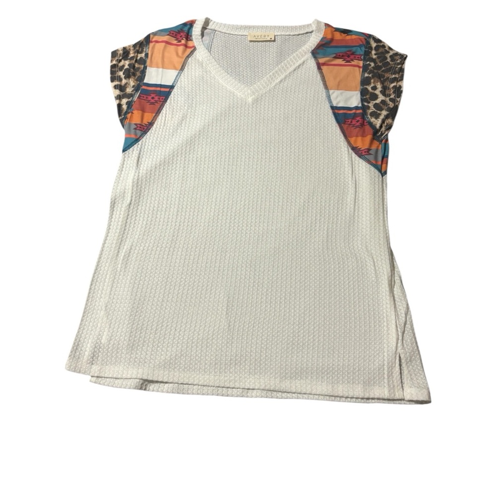 Avery•White Waffle Knit Ribbed Graphic Tee